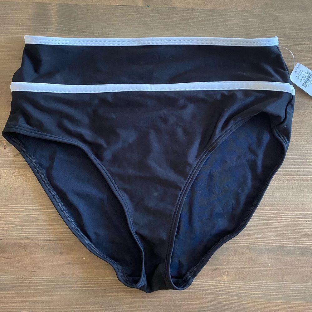 NWT high waisted swim bottom